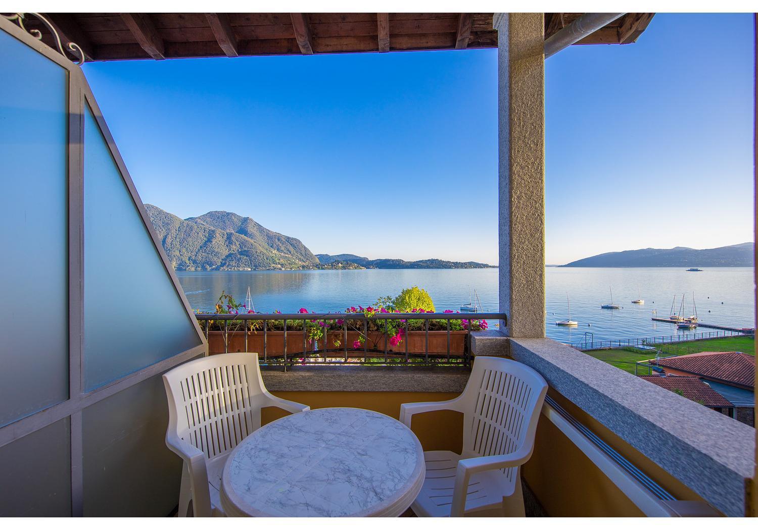 Hotel Residence Zust Verbania Dış mekan fotoğraf